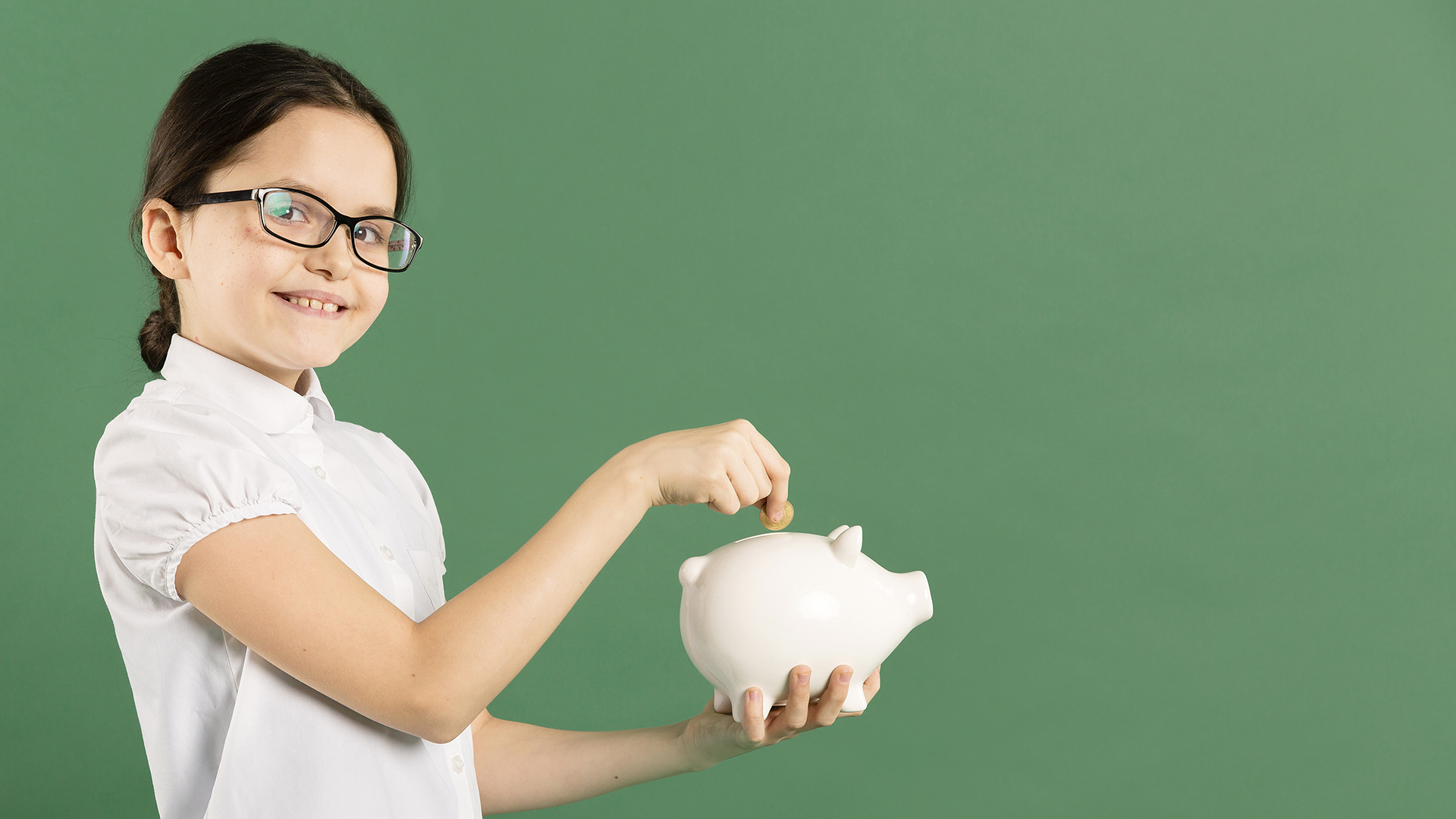 The Benefits of Raising Financially Aware Children